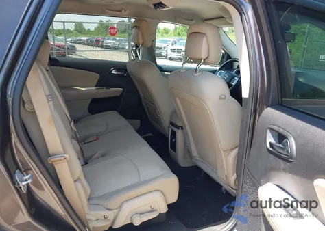 2015 Dodge Journey Sxt z USA, uszkodzony, nr VIN 3C4PDDBG5FT593354